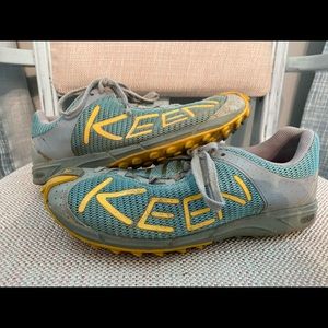 Keen Approach Hiking Shoes Size 7.5 Women